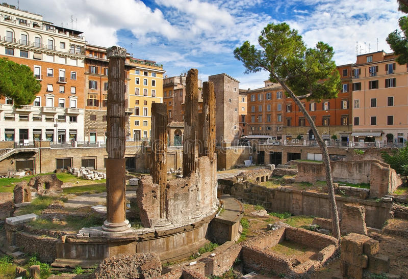 <who>Photo Credit: Contributed </who>Largo Argentina is located in the heart of downtown Rome and the place where Julius Caesar was assassinated. This will be one of the many sites visited when the Penticton Art Gallery sponsors a trip to Italy in September. There are only six spots left for the trip.