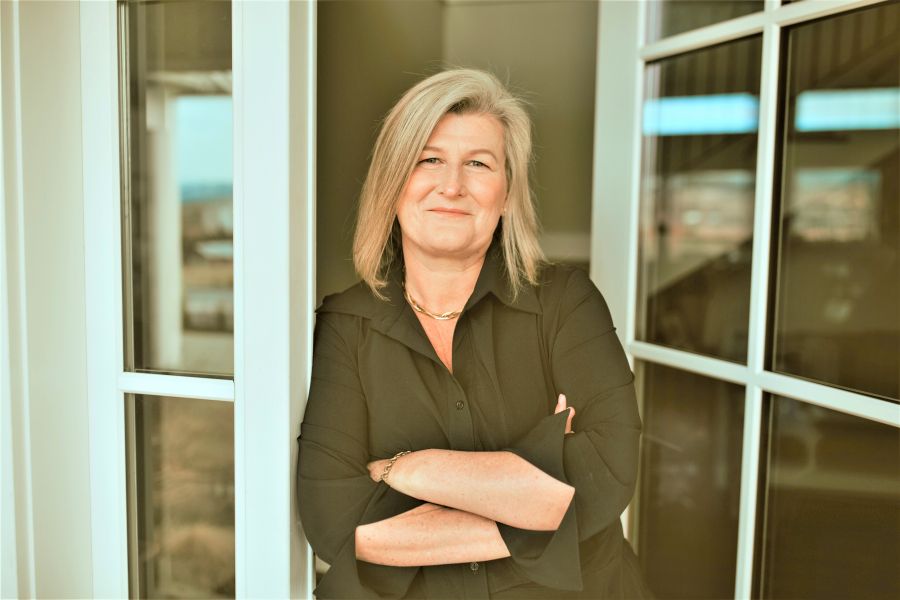 </who>The Central Okanagan real estate market is still healthy, despite a slowdown in sales and prices off slightly, according to Association of Interior Realtors president Lyndi Cruickshank.