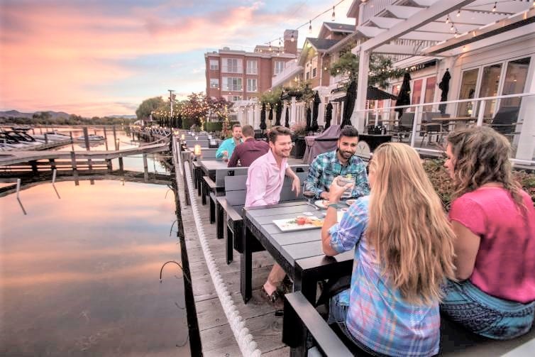 </who>Current public health orders mean indoor dining at all restaurants in the province is off the table until after the May long weekend. But restaurant patios are open.