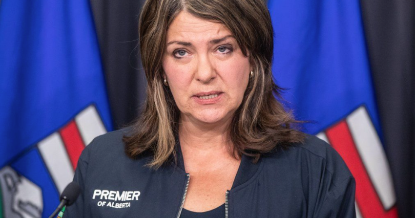 Alberta Premier Danielle Smith praises jury system after Coutts protest verdict