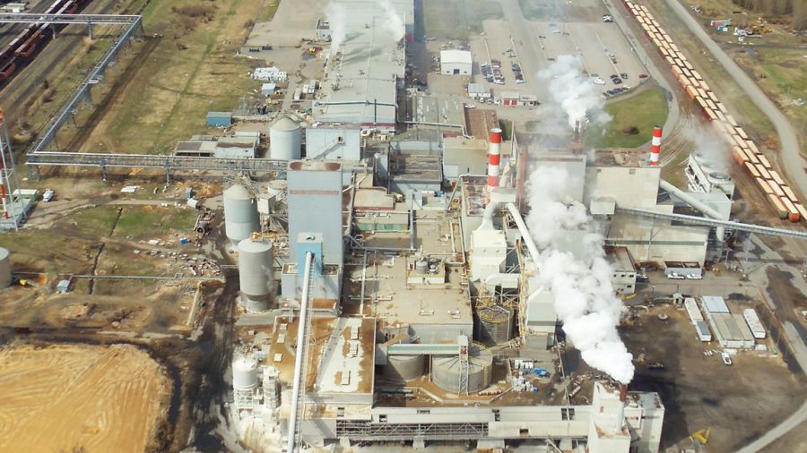 <who>Photo Credit: Canfor</who>The Prince George pulp mill.