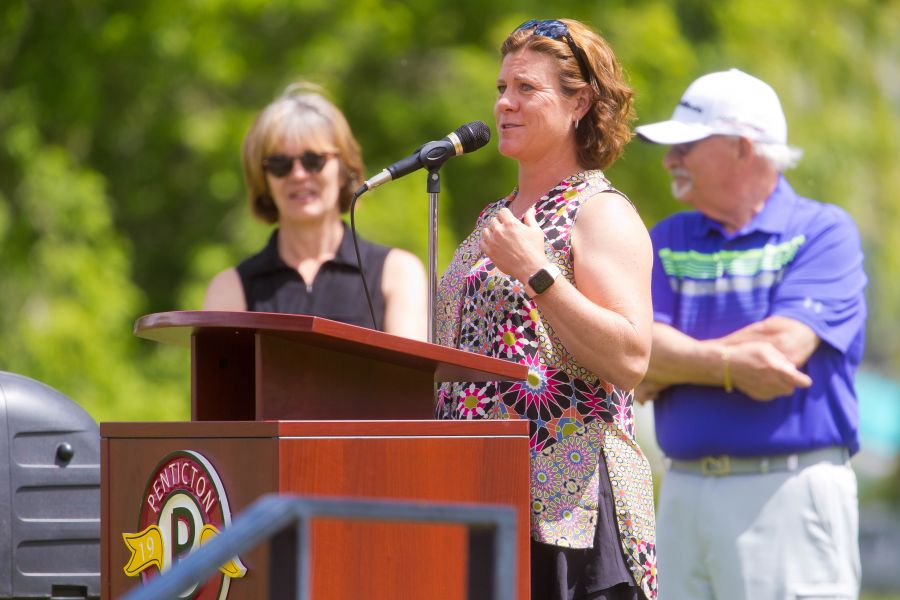 <who>Photo Credit: NowMedia</who> AJ Eathorne kept the crowd entertained