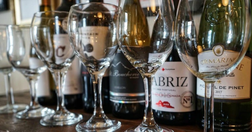 How to host a blind wine tasting