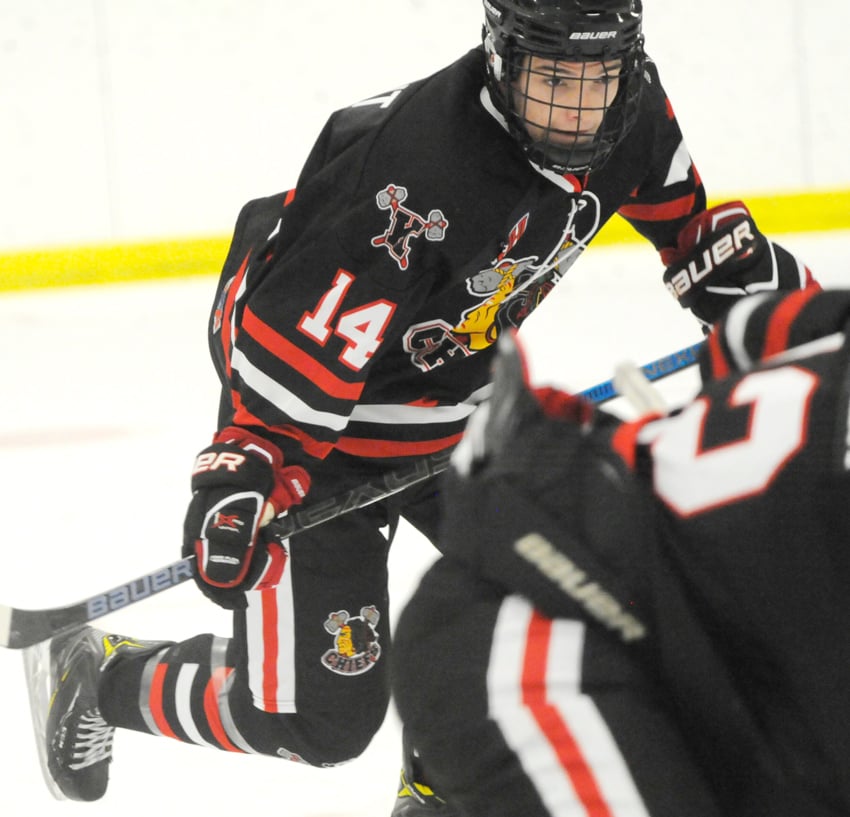 The Chiefs' Kayson Gallant scored his second goal of the season in the second period.