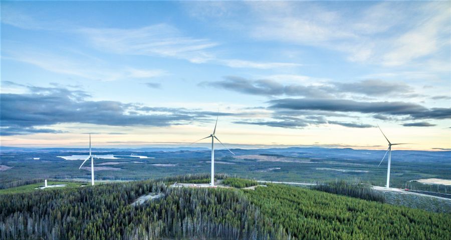 </who>The purchase includes the Pennask Wind Farm and Shinish Creek Wind Farm, which have five turbines each at blustery, high-elevation locations near the Pennask Summit, visible from the Okanagan Connector highway.