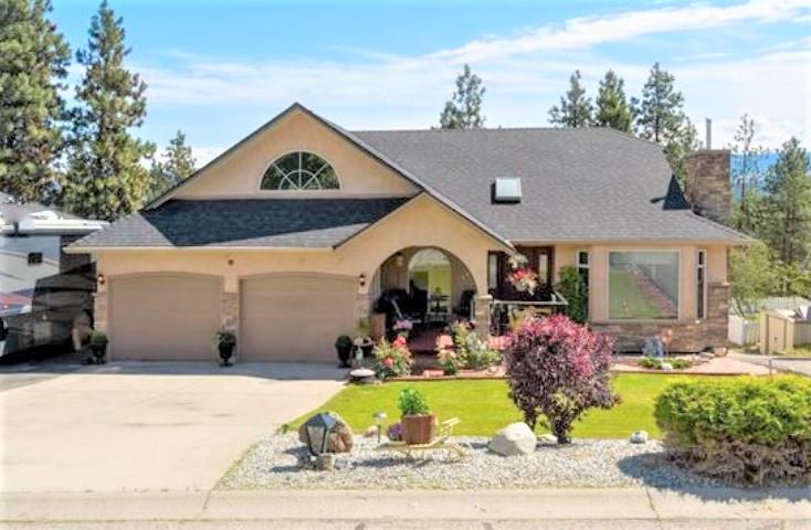 </who>This five-bedroom home on Bayview Court in West Kelowna is listed for sale for $948,000, which is close to the new record-high $915,100 typical selling price for a single-family home in the Central Okanagan.