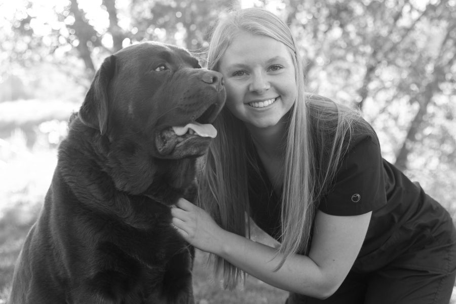 <who>Photo Credit: NowMedia Group</who> Chantel - Vet Assistant