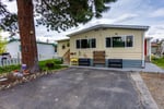 BRIGHT 3-BEDROOM HOME NEAR LAKE AND WINERIES Photo