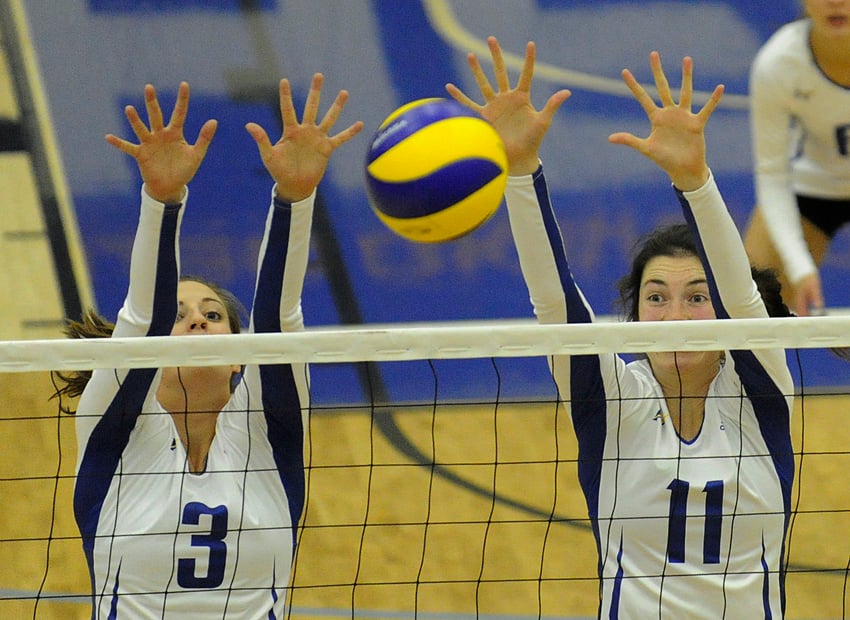 <who> Photo Credit: Lorne White/KelownaNow.com. </who>Katelyn DeJong and Katie Wuttunee