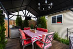 BRIGHT 3-BEDROOM HOME NEAR LAKE AND WINERIES Photo