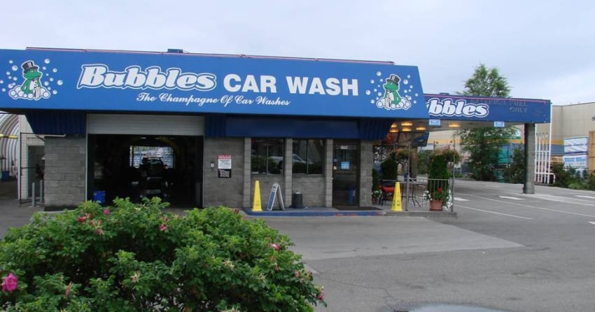 <who> Photo Credit: Facebook / Bubbles Car Wash