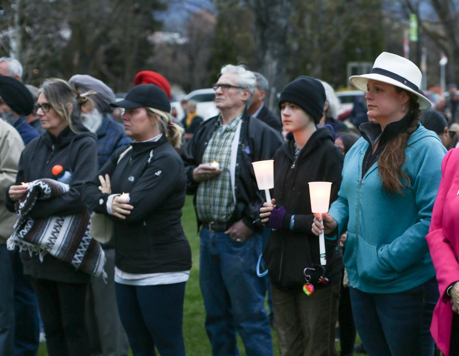 <who>Photo credit: NowMedia</who>A candlelight vigil in Penticton honoured the four victims of Monday's tragic shooting. 