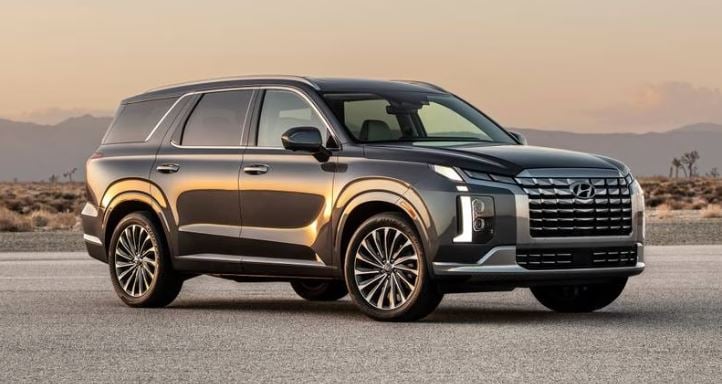 </who>A 2023 Hyundai Palisade, above, is part of the Lake Country grand-prize package. Below, the grand-prize winner also has the option of taking $2.7 million in tax-free cash.
