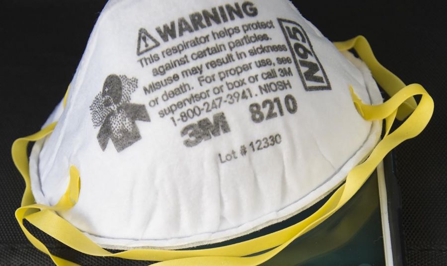 An example of an N95 mask.