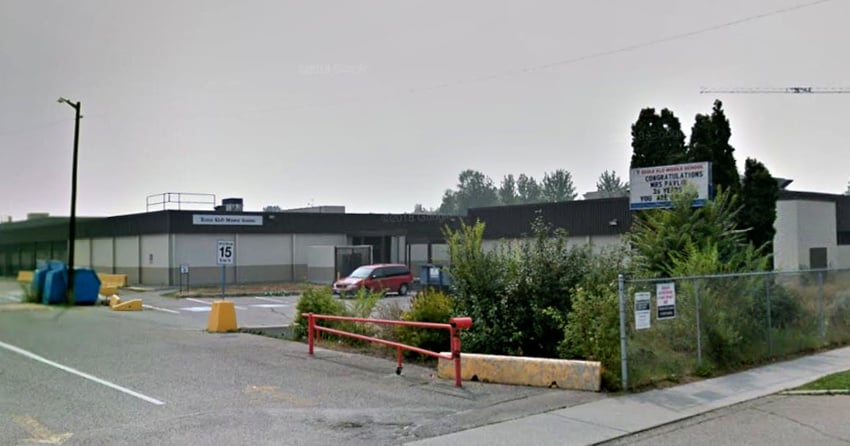 <who>Photo Credit: Google Streeview</who>École Kelowna Secondary