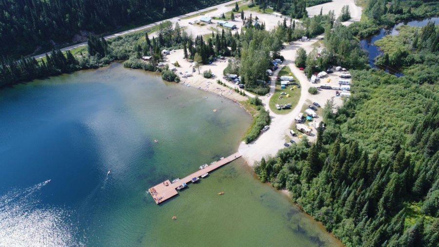 <who>Photo Credit: Colliers</who>The Azouzetta Lake property