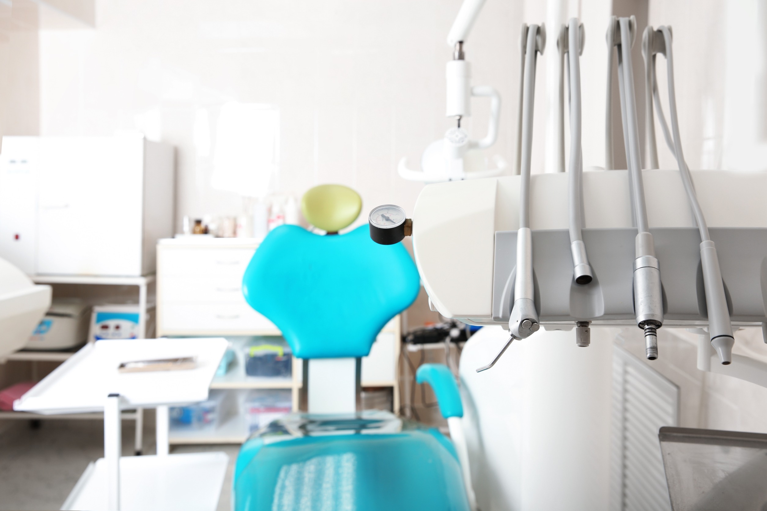 Man caught impersonating a dental hygienist in Saanich