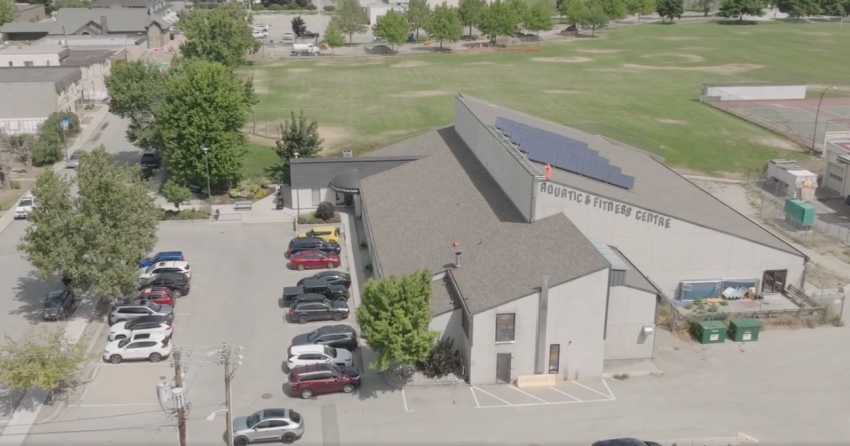 <who> Photo Credit: District of Summerland