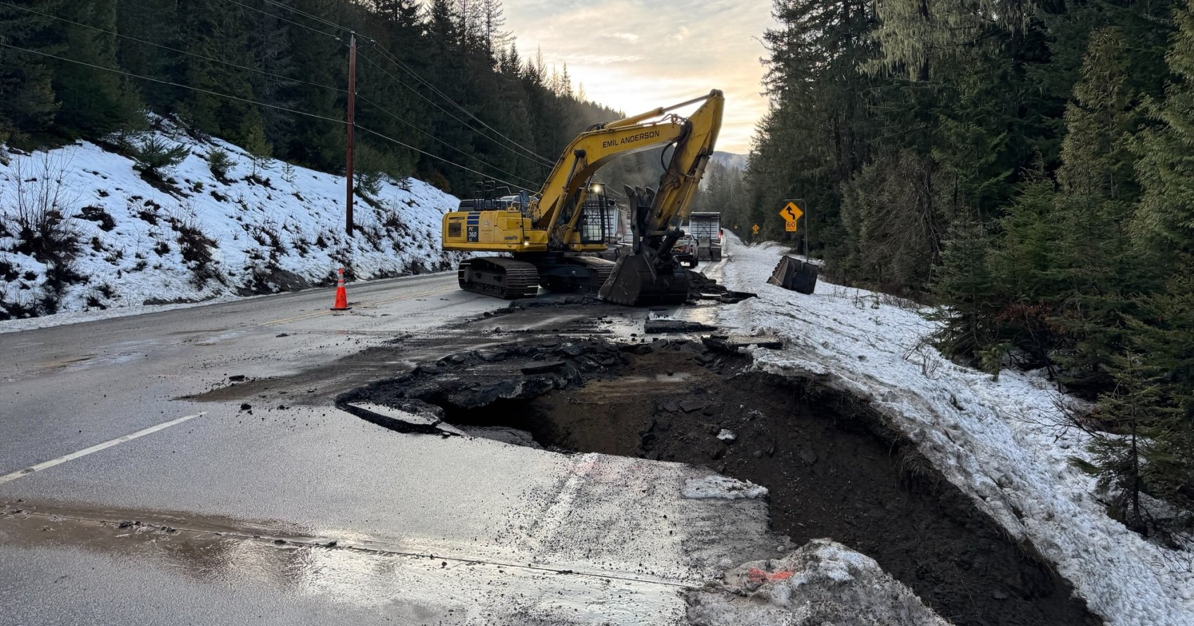 Work continues to repair ‘extensive damage’ to Hwy 3, timeline to reopen is unknown