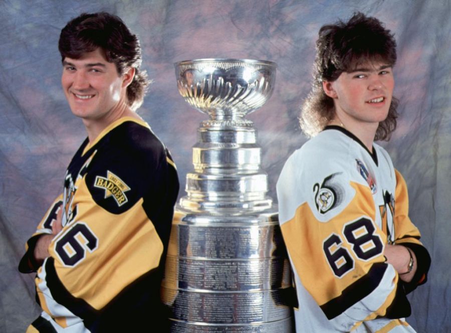 <who>Photo Credit: Social media</who>Mario Lemieux and Jaromir Jagr, rocking the 90s mullets