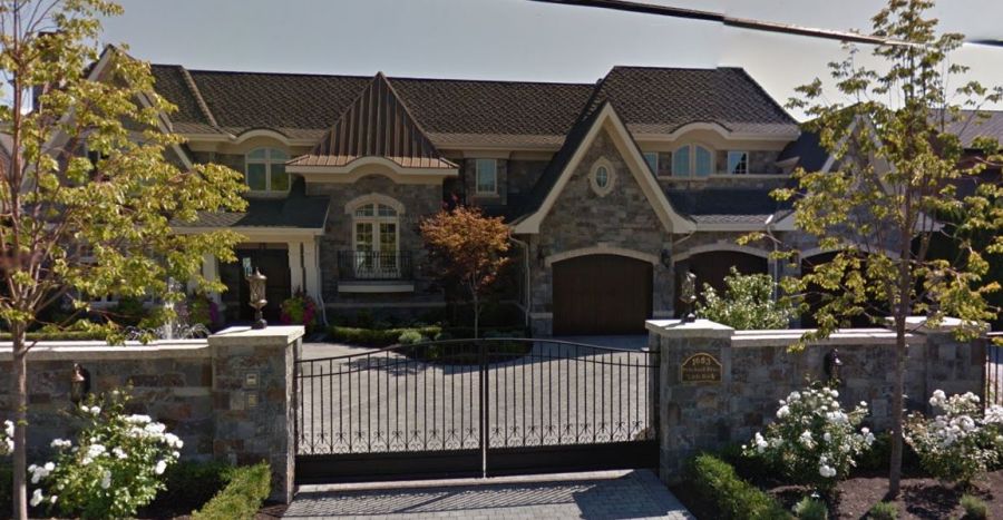 1683 Pritchard Dr, West Kelowna