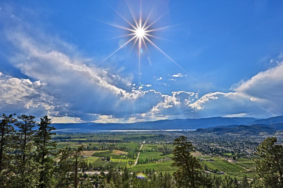 <who>Photo Credit: KelownaNow</who>Kelowna is a unique city that offers space to roam and enjoy the scenery, with a downtown full of hustle and bustle.