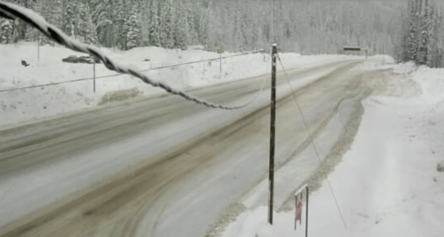Snowfall warning issued with up to 20 cm expected for Hwy 1 today