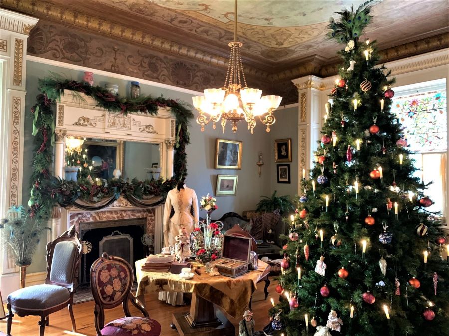 A Christmas Carol to return to Craigdarroch Castle for 10th anniversary show