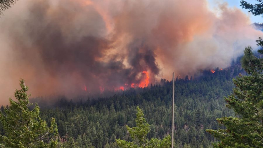 <who>Photo Credit: BC Wildfire Service