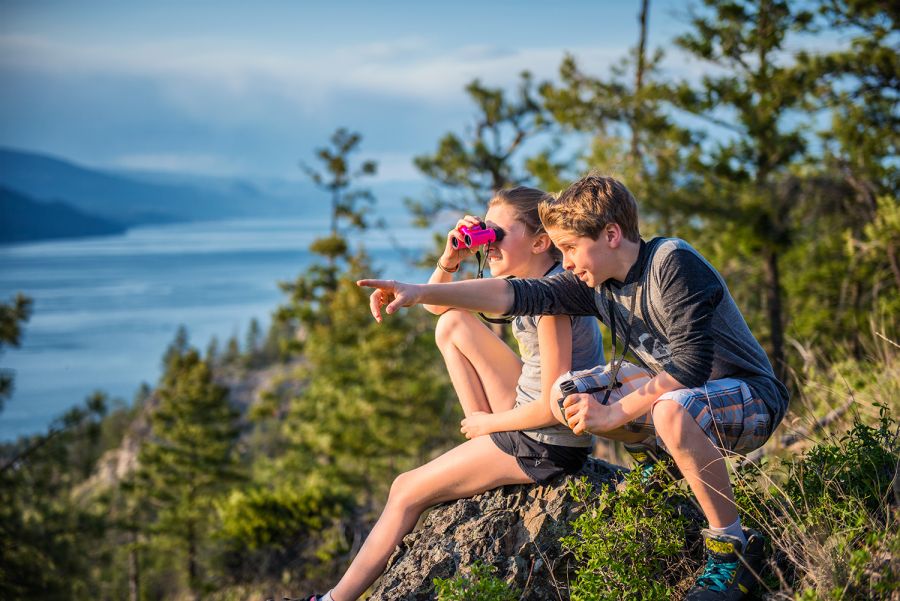 There are plenty of FREE activities for the entire family in the Okanagan.