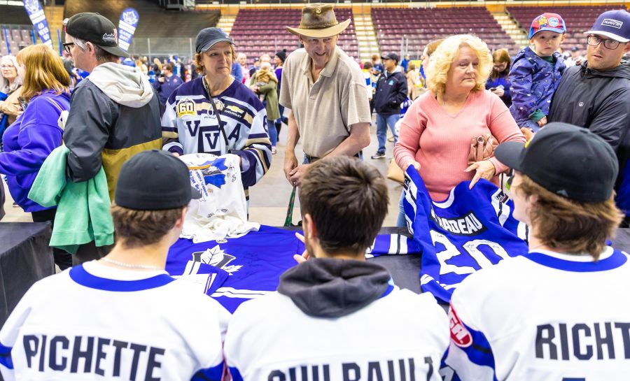 <who>Photo Credit: NowMedia/Gord Goble</who>