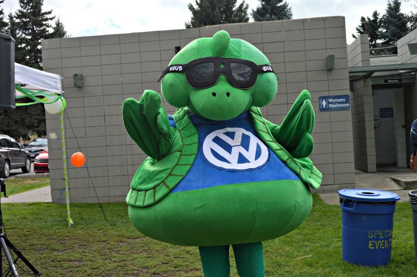 <who> Photo Credit: KamloopsBCNow.com </who> The VW Turtle ready for Sunday's races.