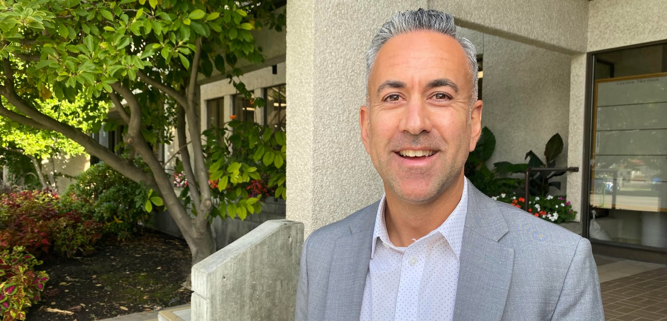 VIDEO Kelowna Mayor fights for his job