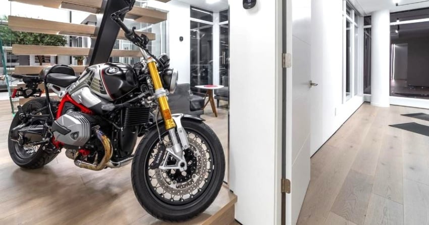 Hey, why's a BMW motorcycle parked in the middle of this spectacular ...