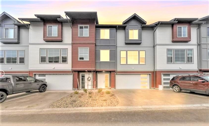 </who>A 1,345-square-foot, three-bedroom, three-bathroom unit in this complex on Gellatly Road South is listed for sale for $714,900, which is close to the benchmark selling price of $717,000 for a typical townhouse in Kelowna in April. 