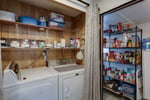 BRIGHT 3-BEDROOM HOME NEAR LAKE AND WINERIES Photo