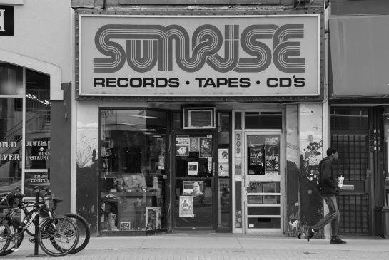 <who>Photo credit: Sunrise Records</who>