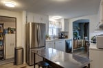 BRIGHT 3-BEDROOM HOME NEAR LAKE AND WINERIES Photo