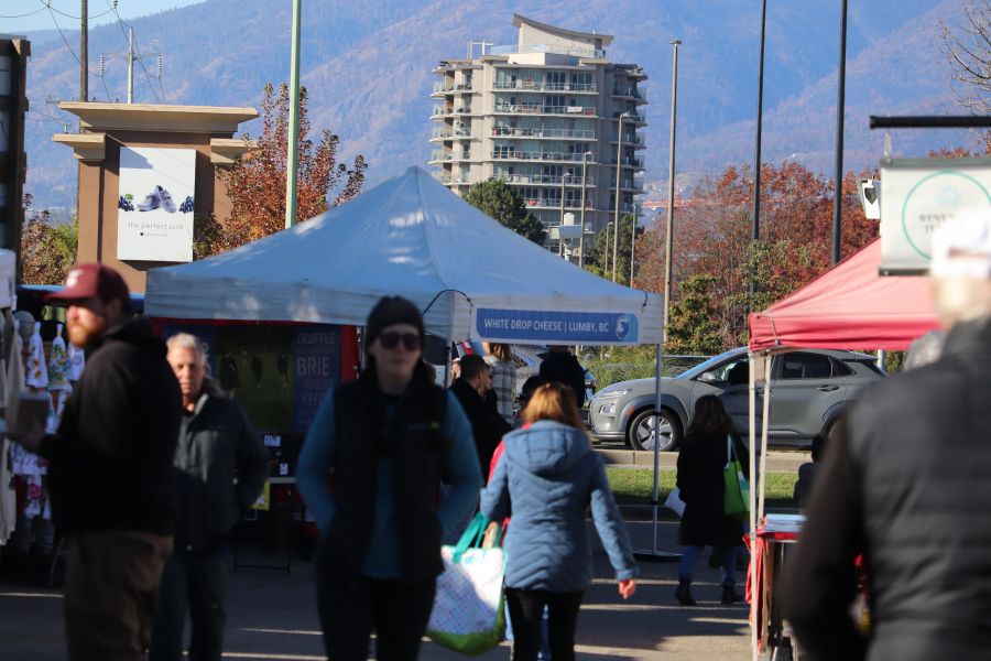 ‘All the things we've gone through here’: KFCM holds last market in ...