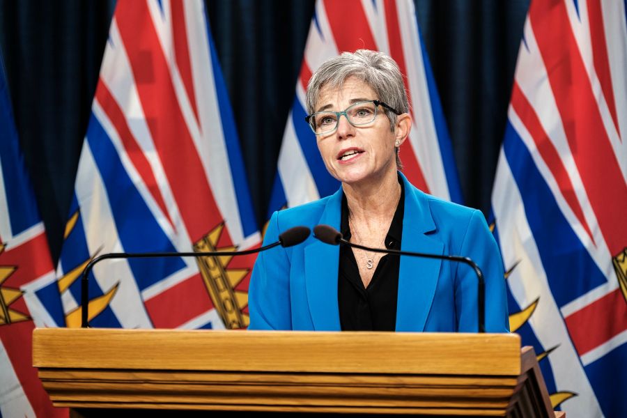 <who>Photo Credit: Government of BC</who>Selena Robinson talks about the BC Recovery Benefit today.
