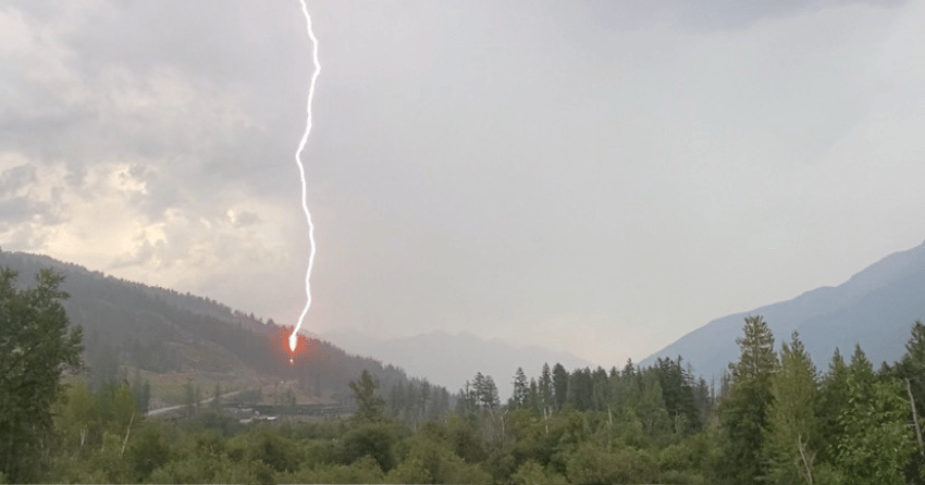 Lightning strikes, above-seasonal temps lead to 144 new wildfires over past 7 days