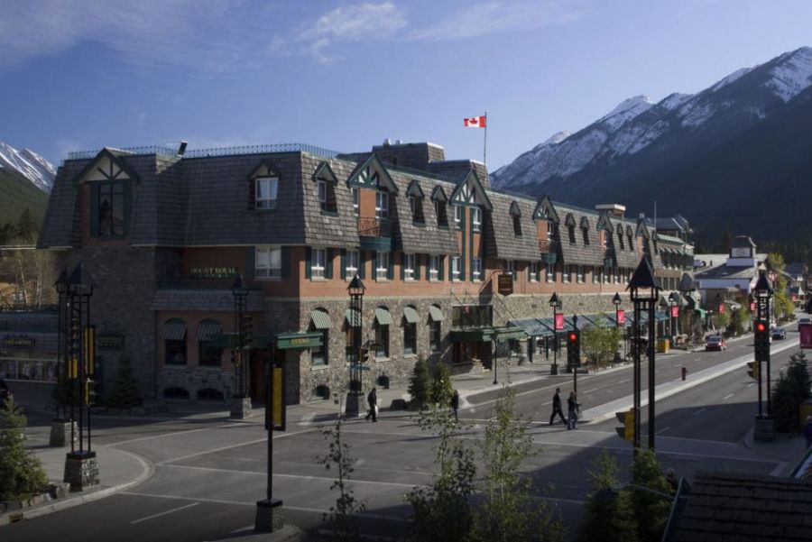 <who>Photo Credit: Expedia</who>The Mount Royal Hotel in Banff