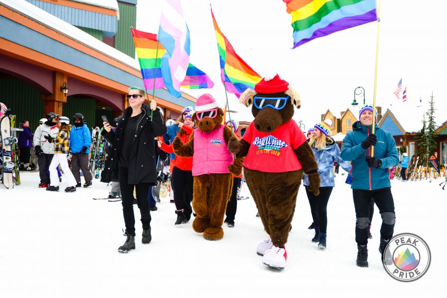 <who>Photo Credit: Peak Pride</who>Big White's mascots with Peak Pride co-founders Peter Breeze (L) and Dustyn Baulkham (R)
