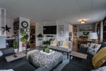 BRIGHT 3-BEDROOM HOME NEAR LAKE AND WINERIES Photo