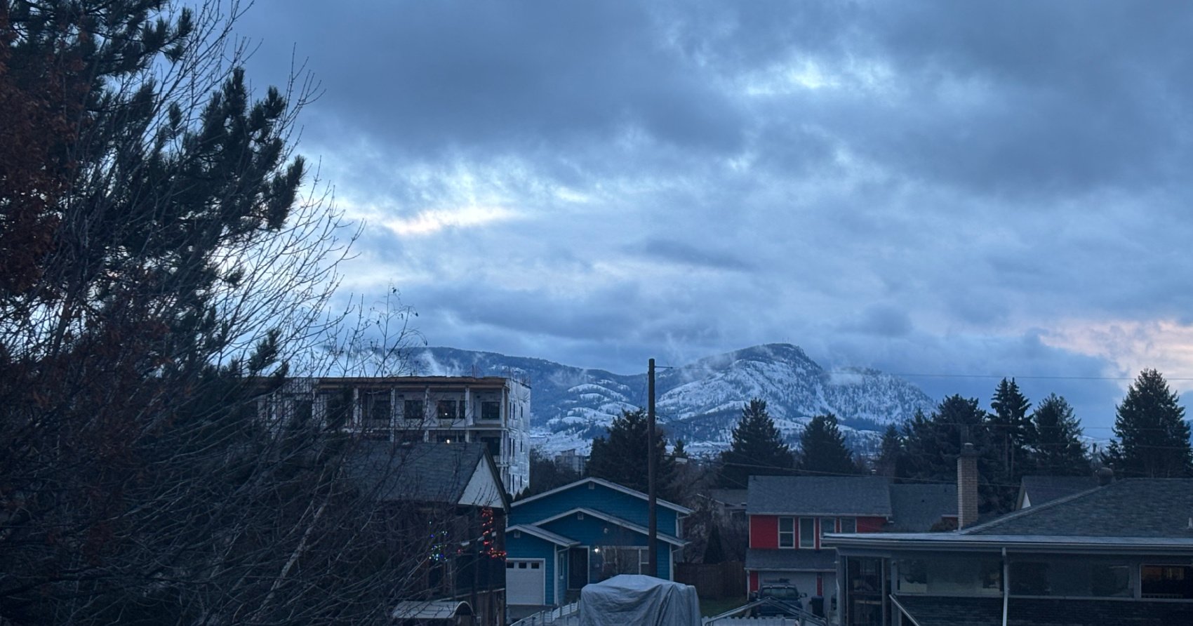 Kelowna weather: Transition to colder temps begins tonight