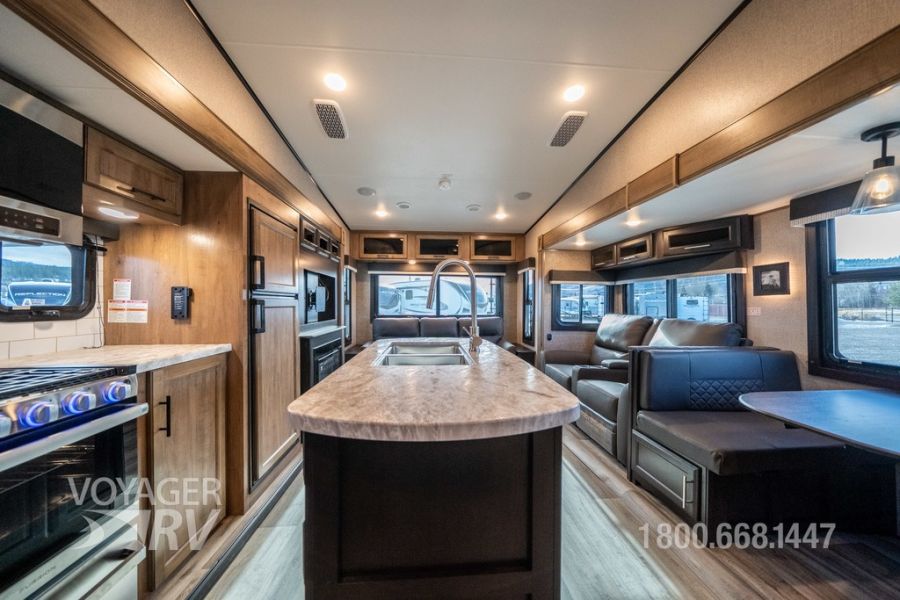 <who> Photo Credit: Voyager RV Centre Ltd. </who>