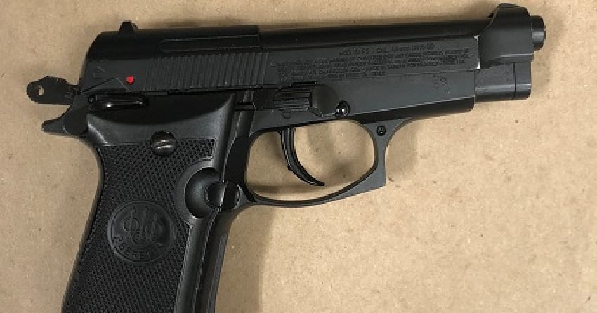 Police respond after man bring replica firearm to public library 