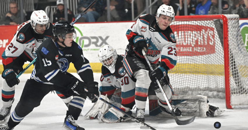 Rockets even series against Wenatchee, set to return home for playoff ...