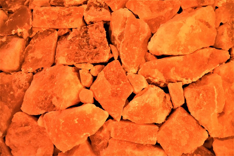 </who>One of the walls in the salt cave is made up of big chunks of Himalayan salt.