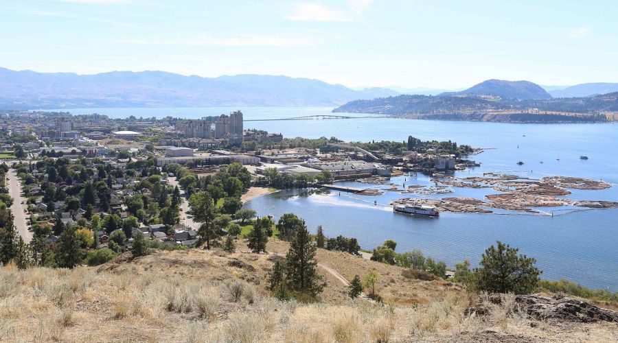 </who>The 40-acre former Tolko lumber mill site on Okanagan Lake in Kelowna's North End is slated for some sort of residential-commercial-park redevelopment.